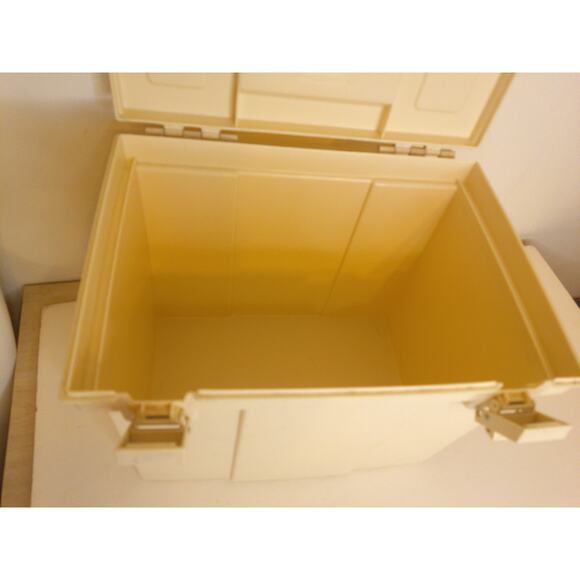 Vintage Rubbermaid Large File Box Keeper With Handle READ - Picture 2 of 8